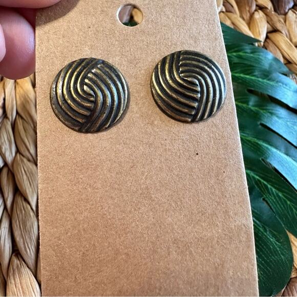 BOGO FREE Brass statement button etched earrings 90’s VTG - Picture 1 of 4